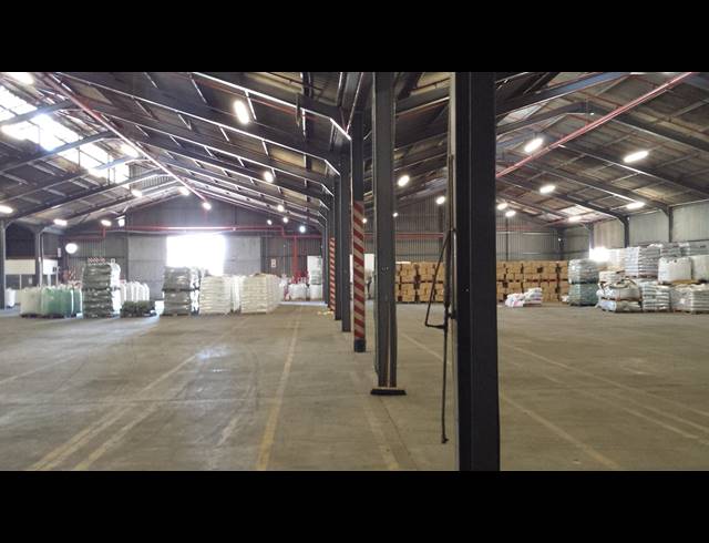1,800M² FACTORY TO LET IN BELLVILLE CENTRAL